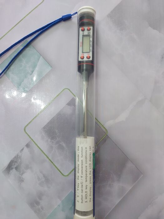 Цифровой термометр со щупом