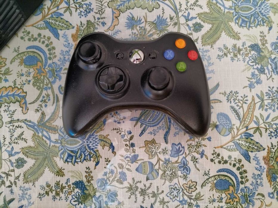 Игровя приставка x box 360