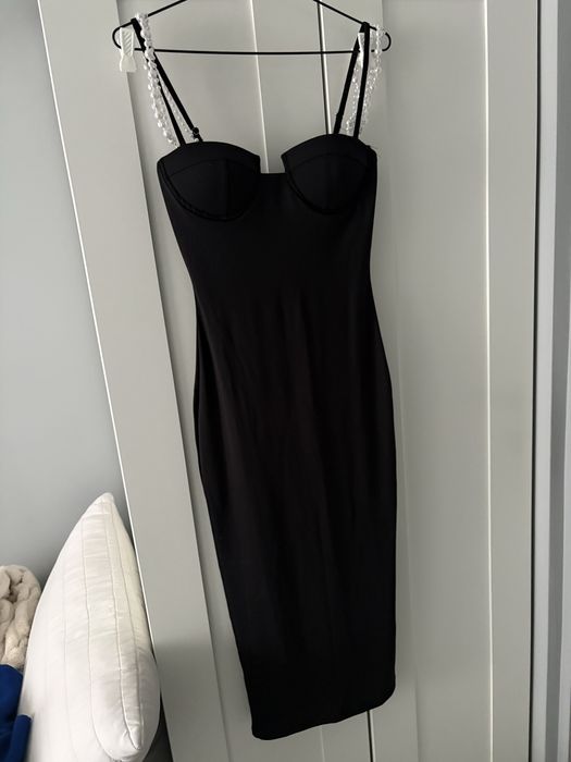 Дълга елегатна рокля с перли