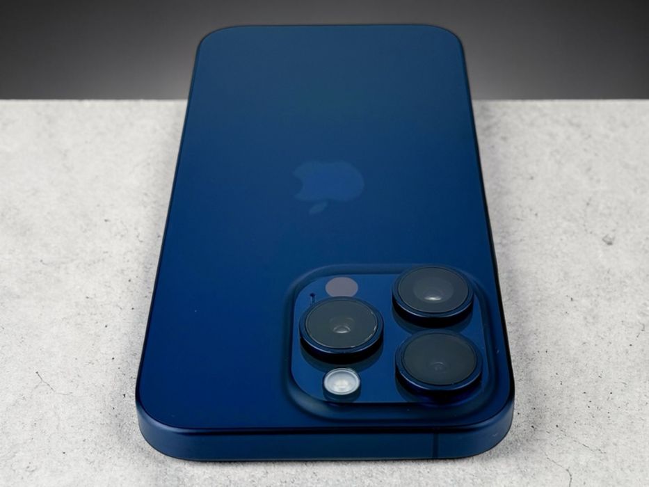 Apple iPhone 15 Pro 128GB Blue Отличен