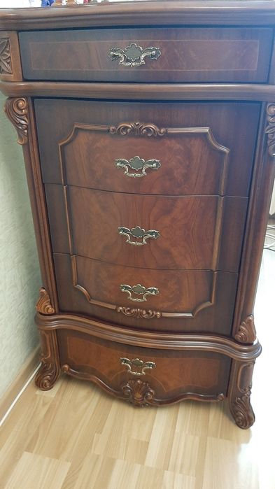 Комод новый, высокий. 2шт.  + ПОДАРОК!!!