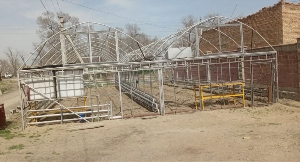 Теплица б/у двух горбовая на 3 соток