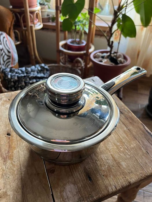 Oala cu capac BMN, diametru 19cm, compatibila pentru inductie