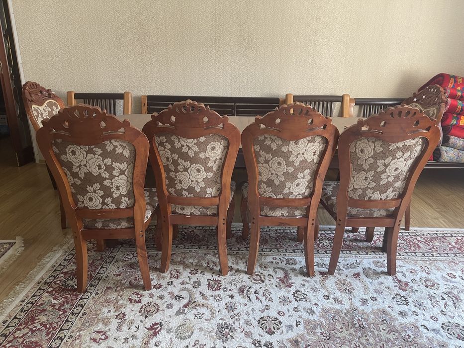 Продам стол со стульями