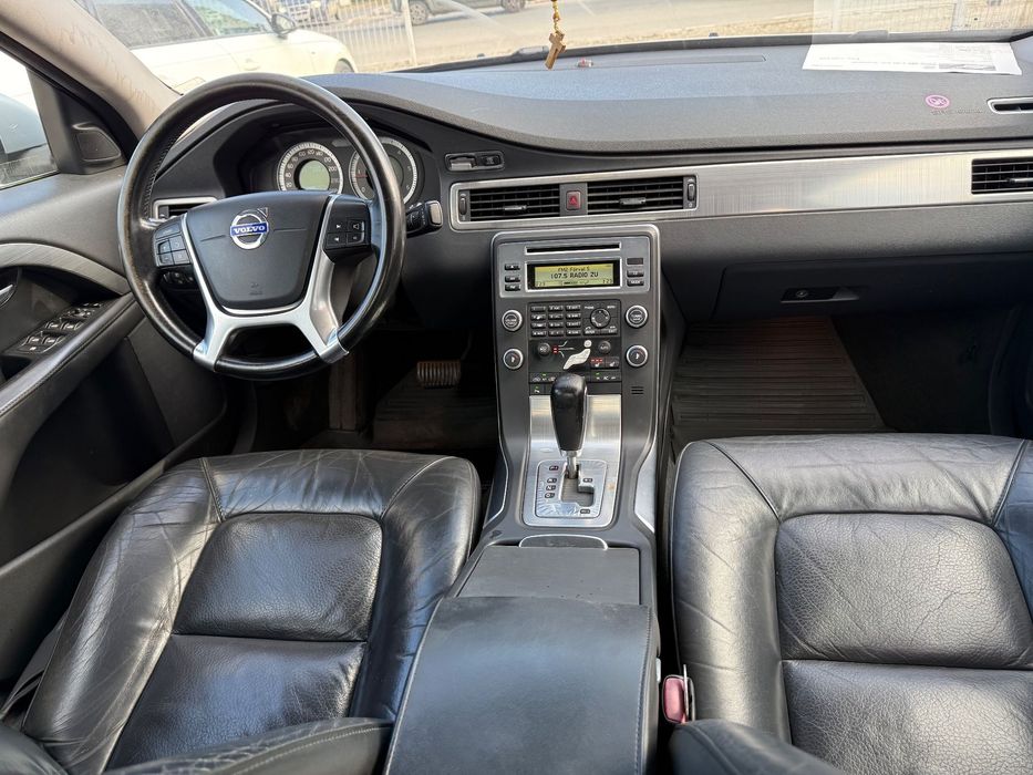 Volvo S80 4000 avans si 3000 in 3 luni rate