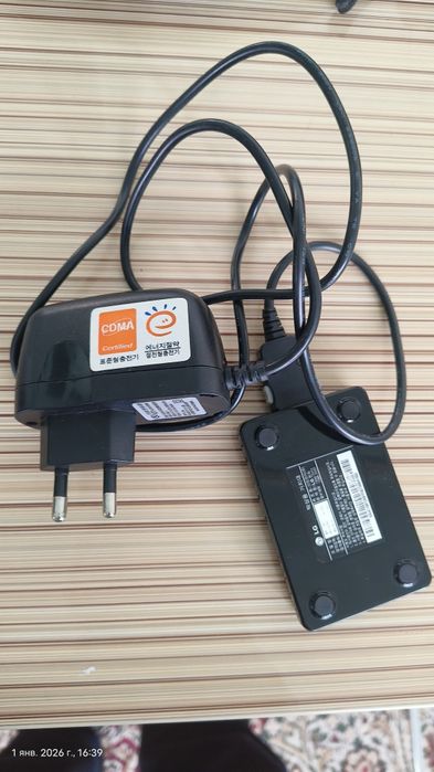 Продается телефон Prada  нерабочее для запчасти