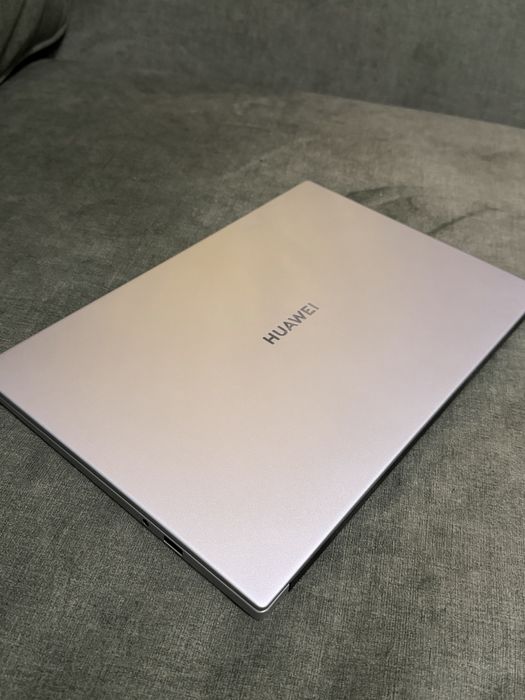 Huawei MateBook D14