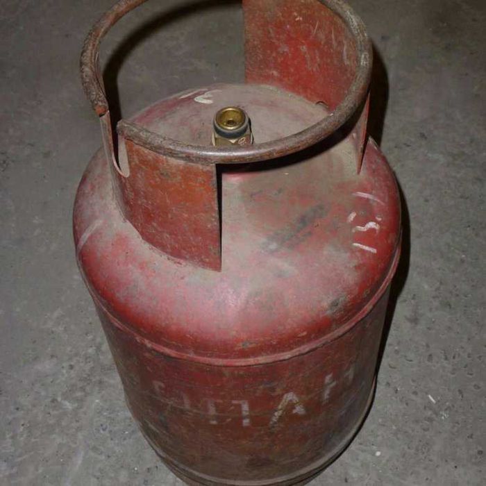 Газовый балон заправленный