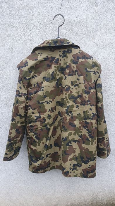 Jacheta militară de iarnă