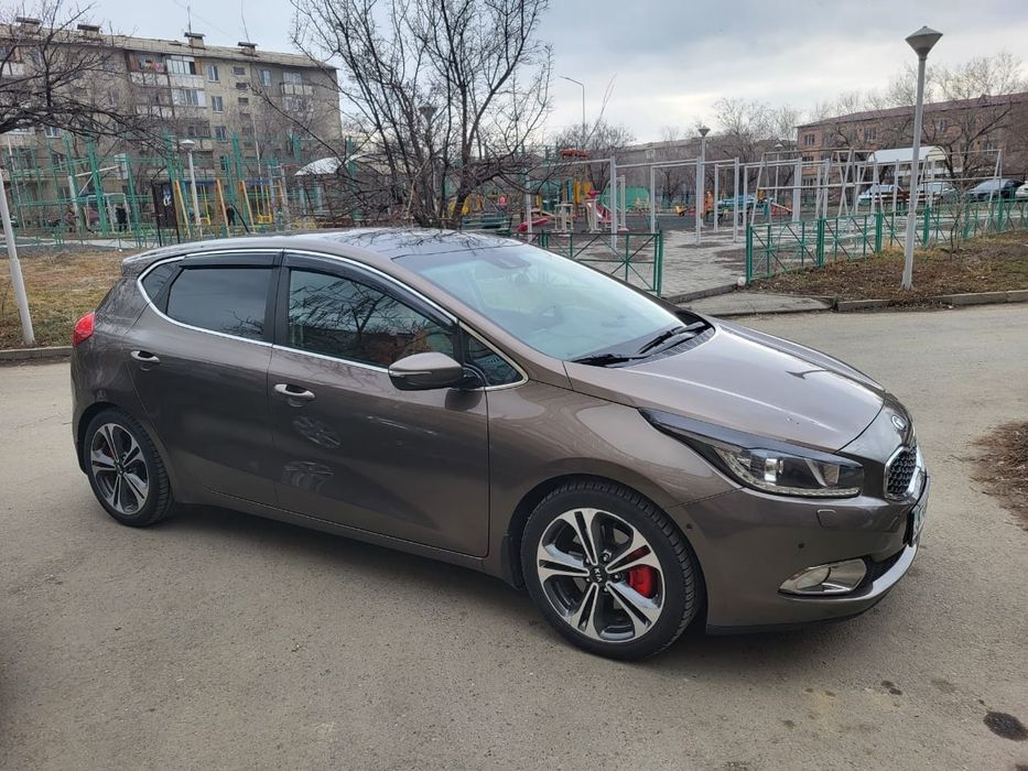 Продам киа сеед самая полная комплектация