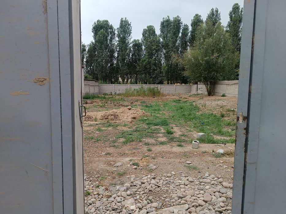 8 сотихли атрофи оралган ер сотилади