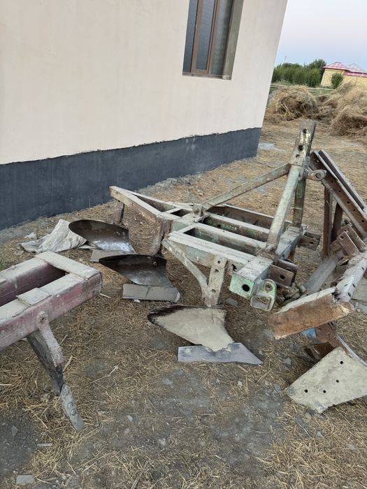 Трактор Т28 сотилади.