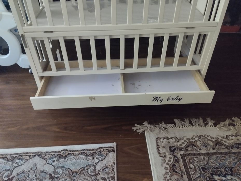 Detskiy karavot teyda tortmasi bor xolati yaxwi yoni ochiladi