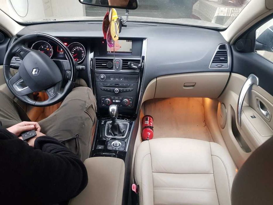Dezmembrez Renault Latitude Inițiale Paris 2.0 dci R9M P8 150 cai