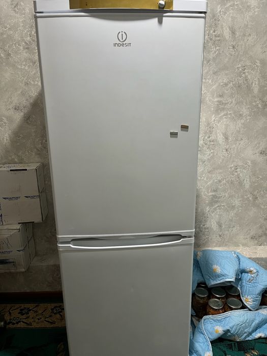 Холодильник INDESIT б/у