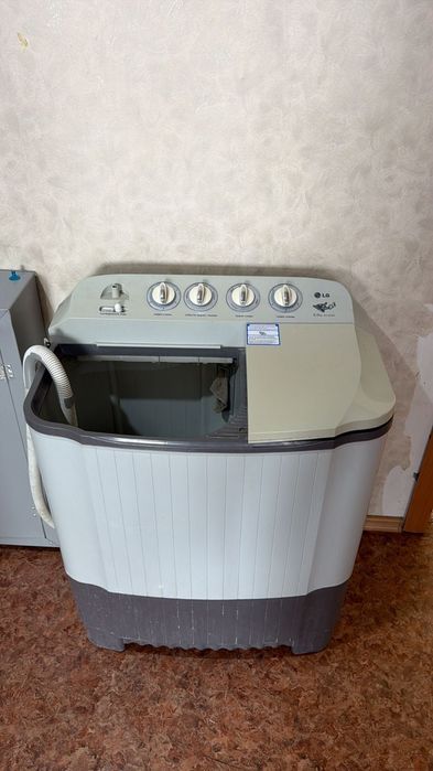 Продам стиральную машинку полуавтомат.