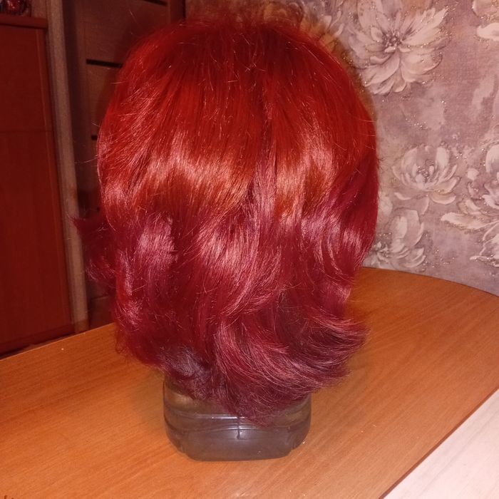 Продам парик в отличном состоянии