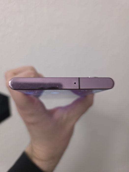 Samsung Galaxy s22 Ultra с нова оригинална батерия