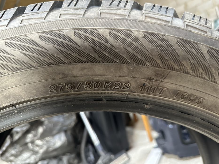 Yokohama шипы 275/50/22