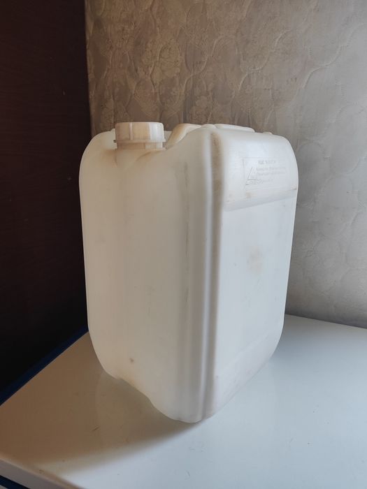 Продаю канистры 30 л, 20 л