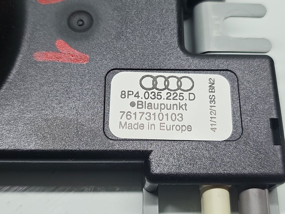 Amplificator antena AUDI A3 Sportback (8PA) [Fabr 2004-2013] Facelift