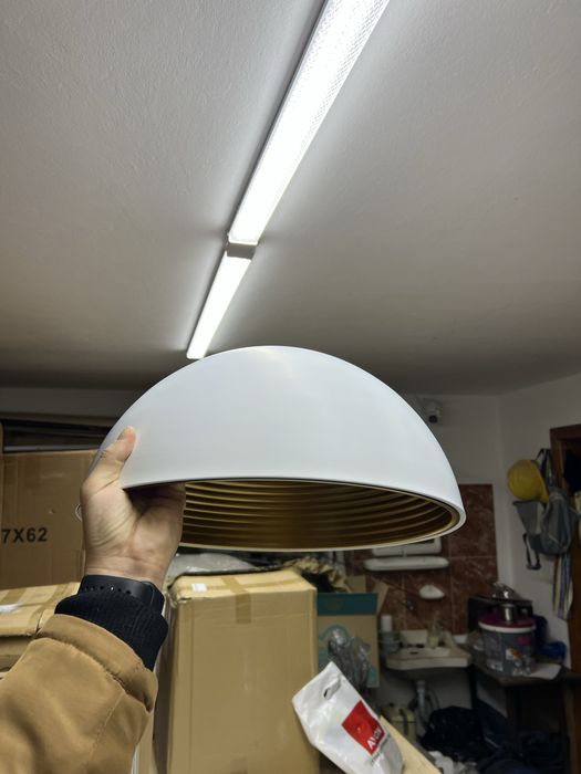 Candelabre metalice moderne