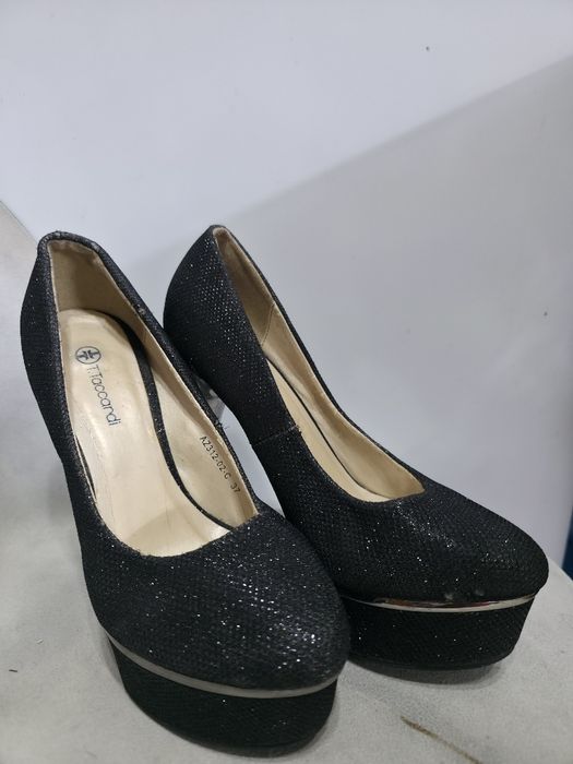 Туфли блестящие, на выход, 37р.