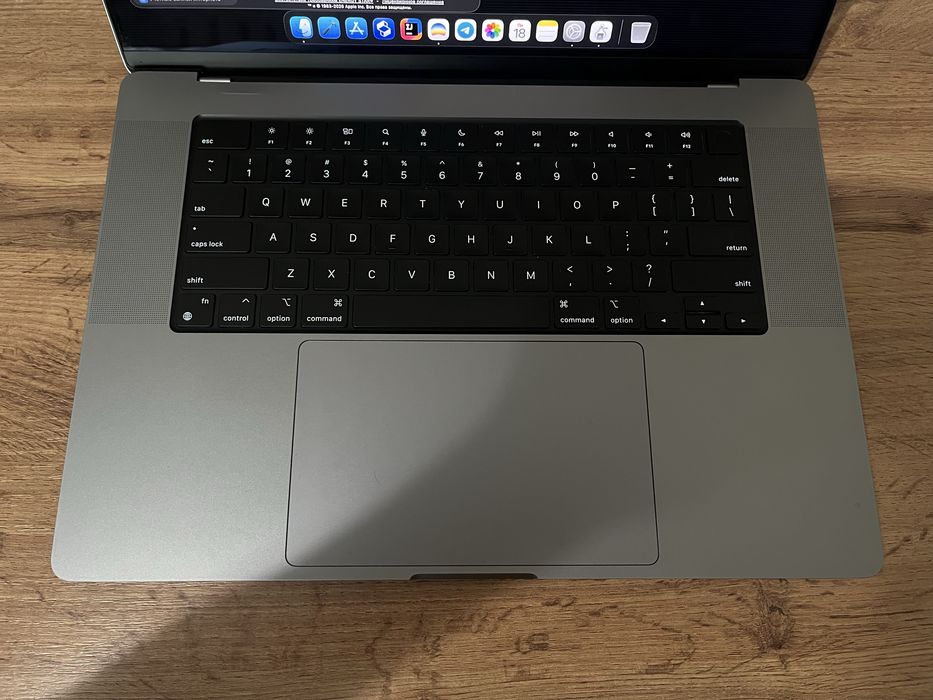 Macbook pro 16” M1 Pro, 16gb/1tb