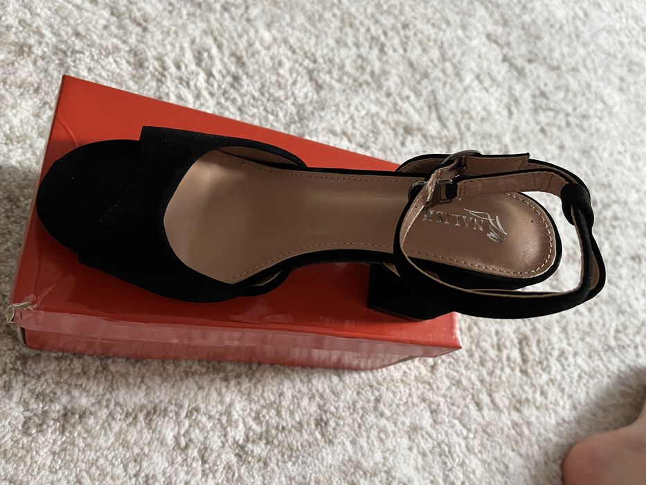 Туфли Босоножки