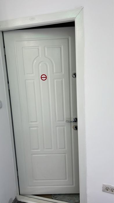 Inchiriez Spatiu Comercial 14mp