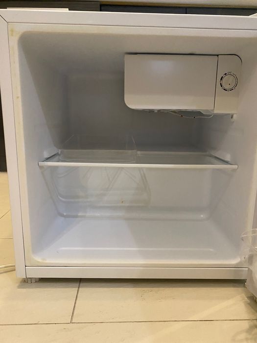 Продавам мини бар,използван за кратко