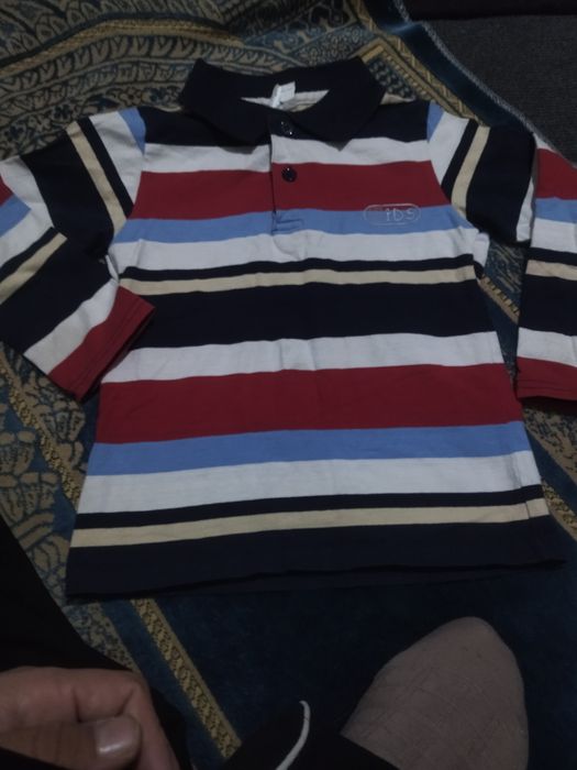 Kiyim sotiladi srochna