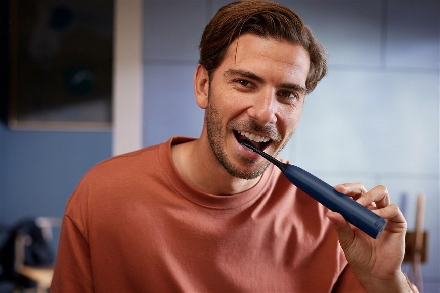 Электрическая зубная щетка Philips Sonicare HX7113