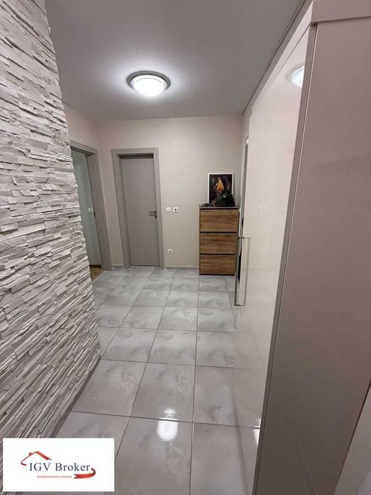 Дава се под наем Тристаен апартамент в София, Студентски град - 98 кв.м за 1097.01 € - Снимка #10