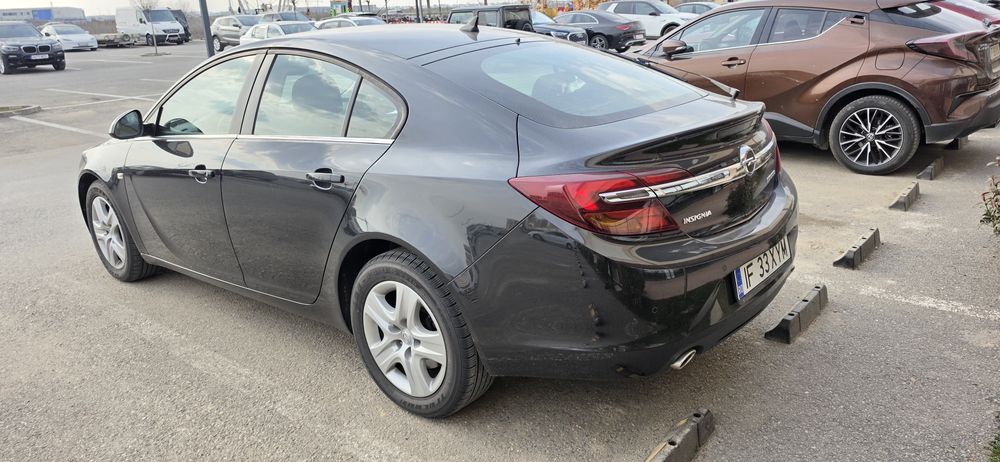 Opel Insignia 2015 2.0 Manuală 145.000 km • Fără daune • Istoric verificat