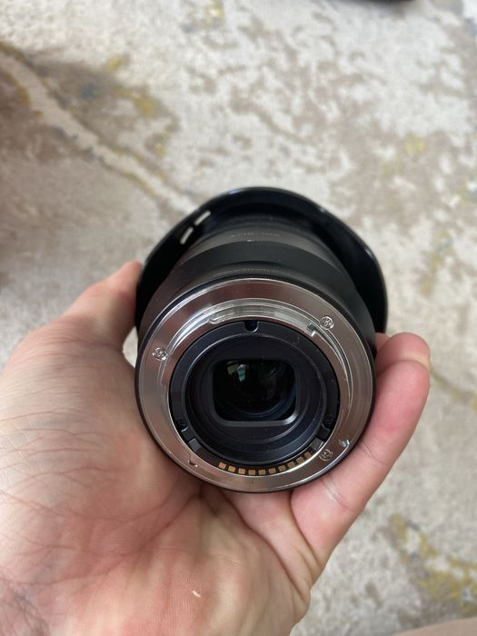 Sony 18-105mm F4 G OSS  E- mount