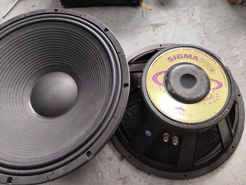 18-ки Eminence Sigma Pro 650 wats RMS.