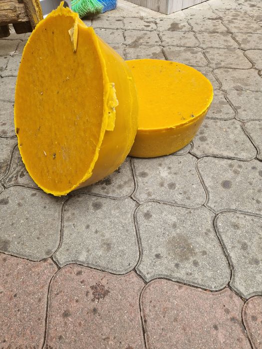 Ceara naturala 100% de albine