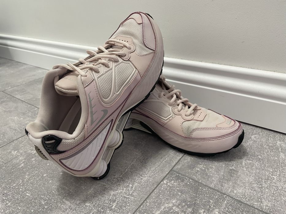 НАМАЛЕНИ! Nike Wmns Shox Enigma 9000 розови 40 номер