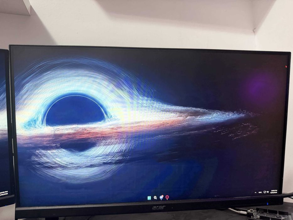 Цял Gaming Setup | Ryzen 7 7800X3D | RTX 4070 SUPER | 32GB DDR5 | 2 монитора