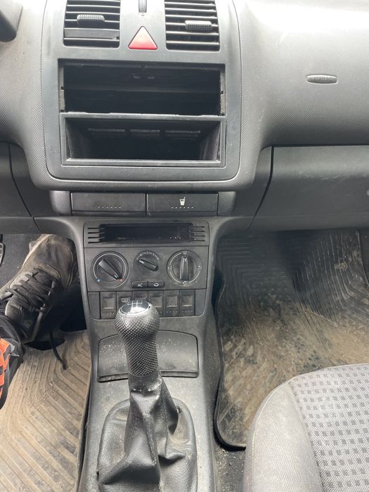 Vw Polo 6n2  1.4Tdi Поло 6н2 1.4Тди на-части!