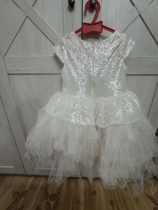 нарядные платья на праздники