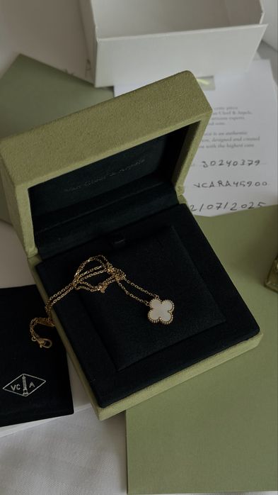 Colier Van Cleef&Arperls