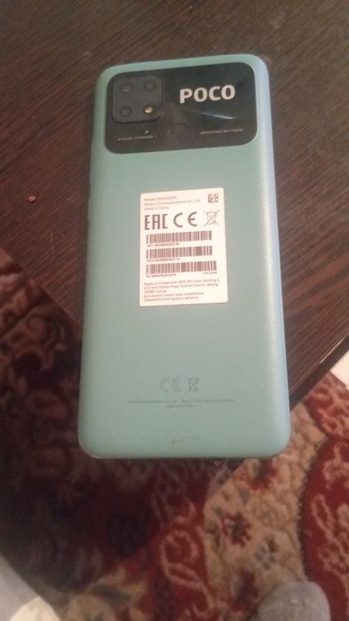 Продам телефон  поко с 40