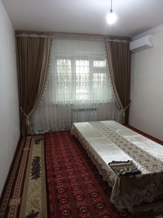 Срочна.продаётся 3х комнатная квартира на янгихаёт.