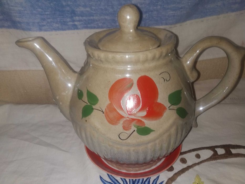 Чайник новый 1,8 л