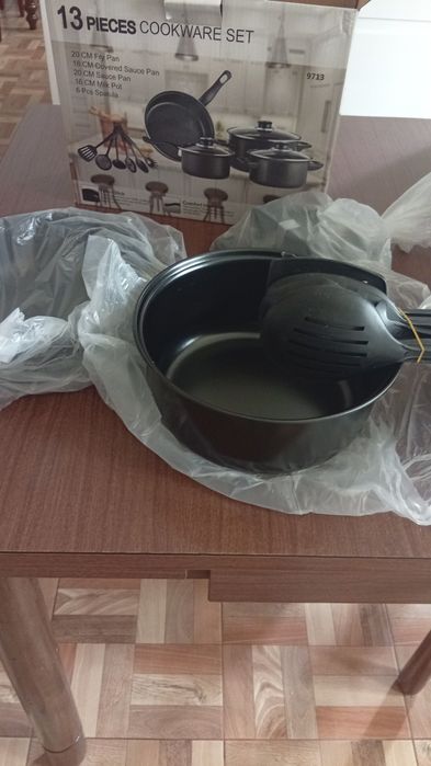 Seturi întregi noi