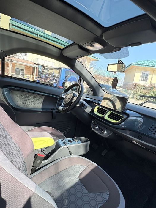 XEV YOYO Faceift Electric | CarPlay | AC | Panoramic | Audio Custom