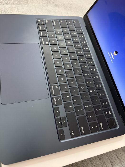 Macbook Air 13,6” M3 256/8 (2024) в идеале