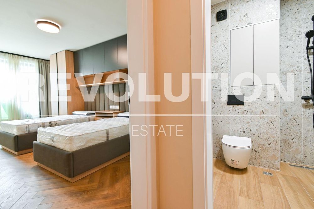 Дава се под наем Тристаен апартамент в София, Зона Б-5 - 97 кв.м за 1246.44 € - Снимка #9